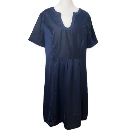 LOFT Navy Blue Short Sleeve Mixed Media Dress – Size M - Picture 1 of 8